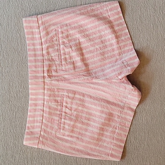 J.CREW pink and white striped shorts.  Cotton linen blend in size 4. - Picture 2 of 4